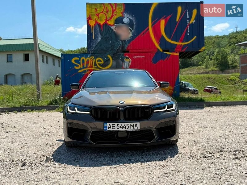 Фото BMW M5 з оголошення AUTO.RIA