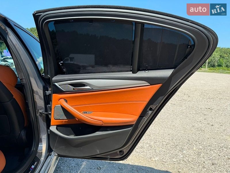 Фото BMW M5 з оголошення AUTO.RIA