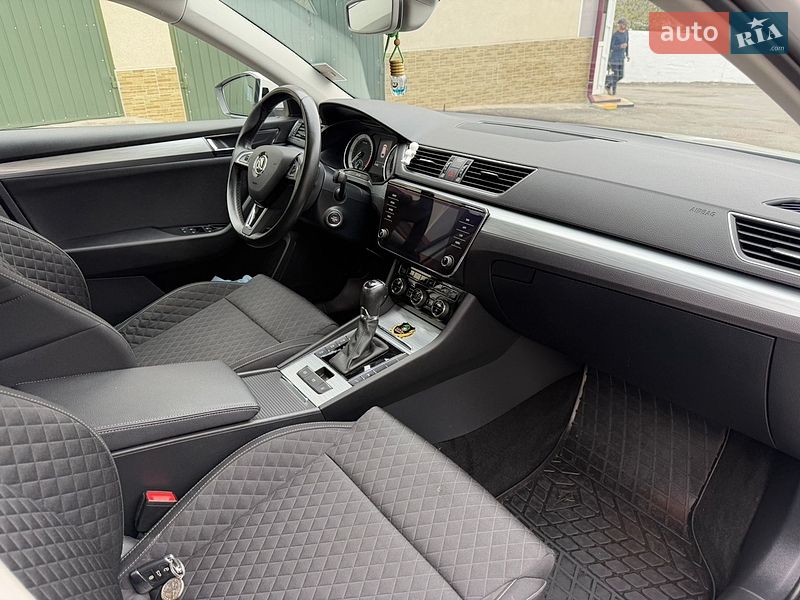 Фото Skoda Superb з оголошення AUTO.RIA