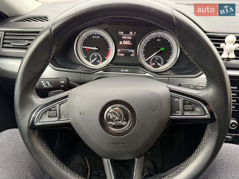Фото Skoda Superb з оголошення AUTO.RIA