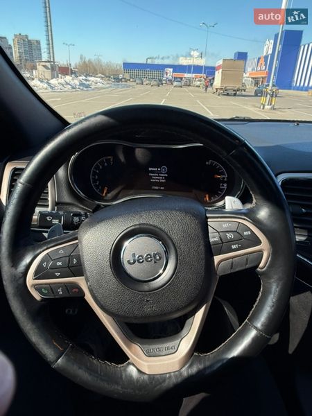 Фото Jeep Grand Cherokee з оголошення AUTO.RIA
