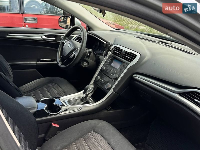 Фото Ford Fusion з оголошення AUTO.RIA