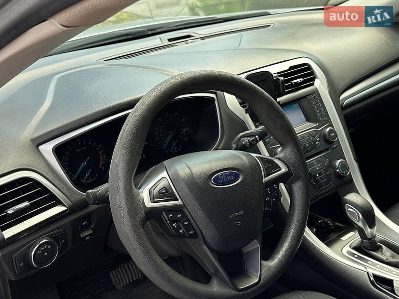 Фото Ford Fusion з оголошення AUTO.RIA