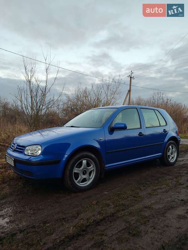 Фото Volkswagen Golf з оголошення AUTO.RIA