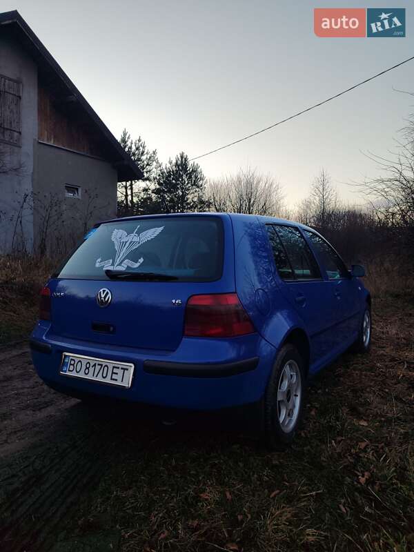 Фото Volkswagen Golf з оголошення AUTO.RIA