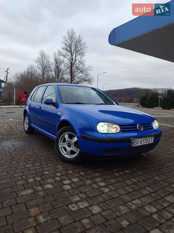 Фото Volkswagen Golf з оголошення AUTO.RIA