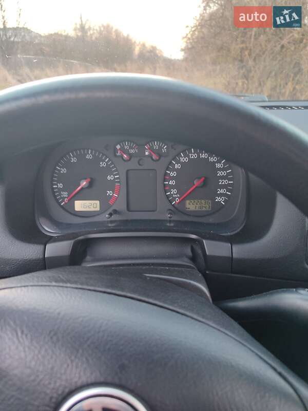 Фото Volkswagen Golf з оголошення AUTO.RIA