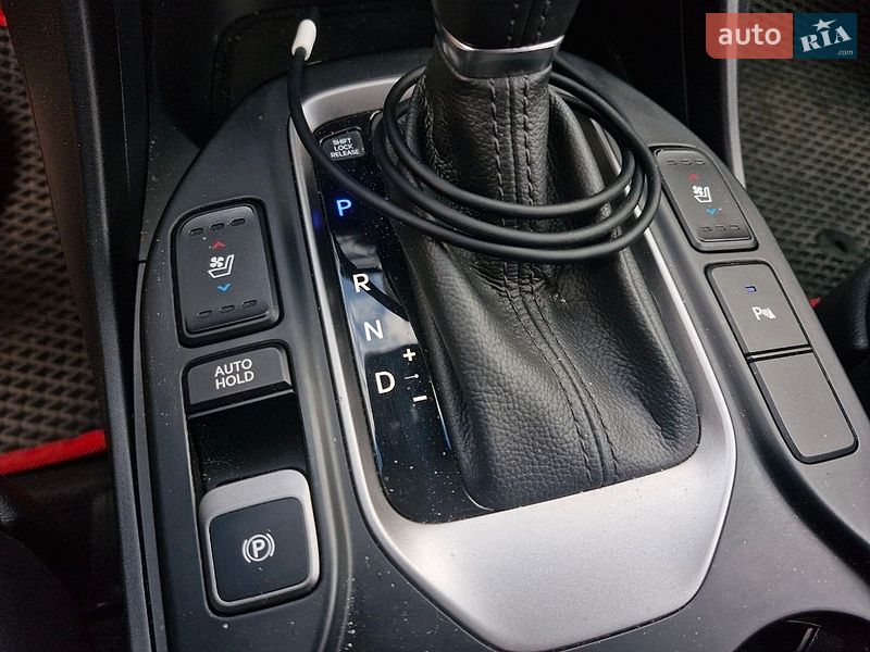Фото Hyundai Santa FE з оголошення AUTO.RIA