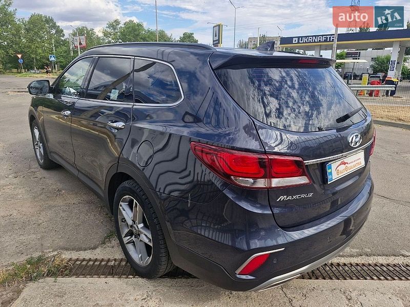 Фото Hyundai Santa FE з оголошення AUTO.RIA