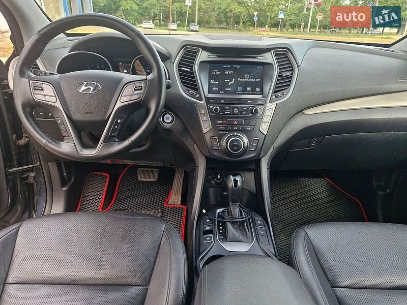 Фото Hyundai Santa FE з оголошення AUTO.RIA