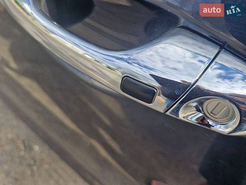 Фото Hyundai Santa FE з оголошення AUTO.RIA