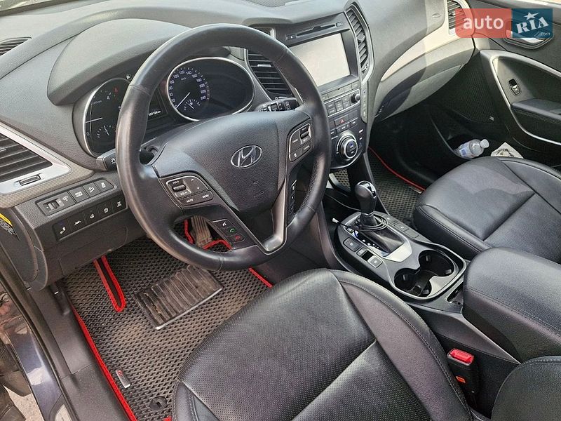 Фото Hyundai Santa FE з оголошення AUTO.RIA
