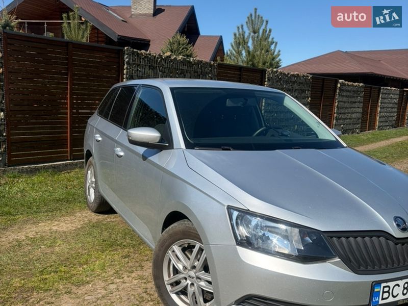 Фото Skoda Fabia з оголошення AUTO.RIA