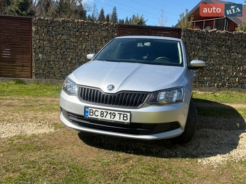 Фото Skoda Fabia з оголошення AUTO.RIA