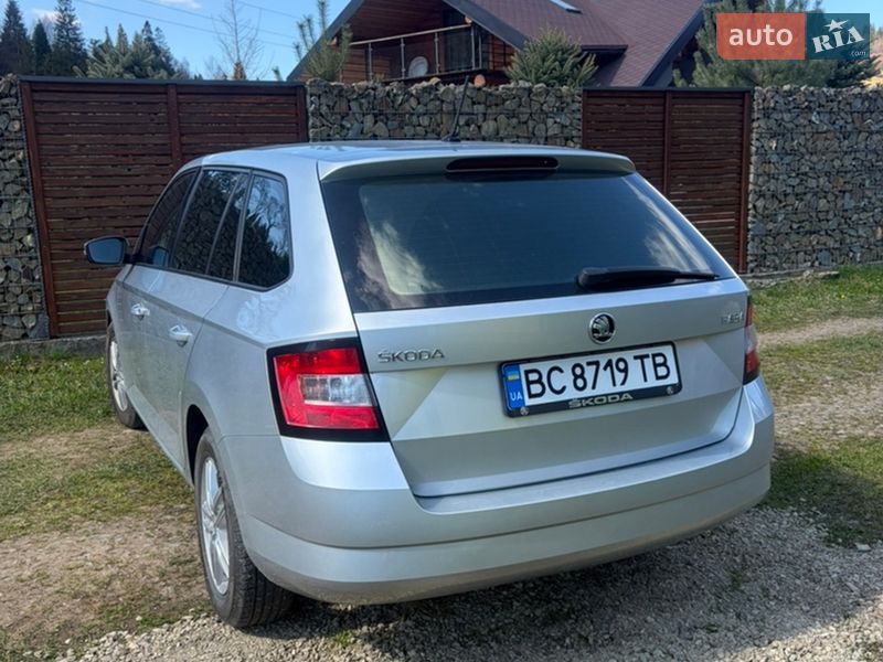 Фото Skoda Fabia з оголошення AUTO.RIA