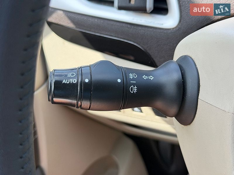 Фото Renault Scenic з оголошення AUTO.RIA