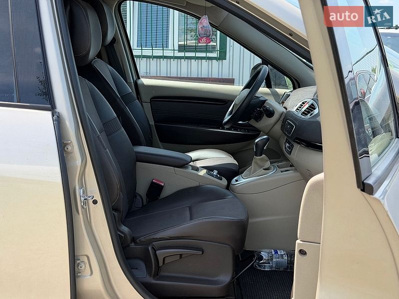 Фото Renault Scenic з оголошення AUTO.RIA