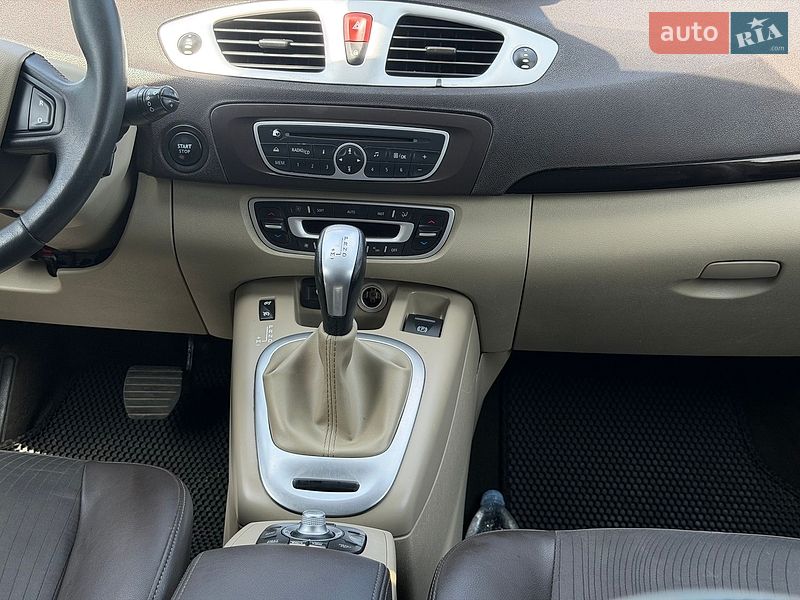 Фото Renault Scenic з оголошення AUTO.RIA