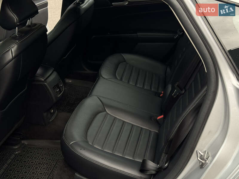 Фото Ford Fusion з оголошення AUTO.RIA