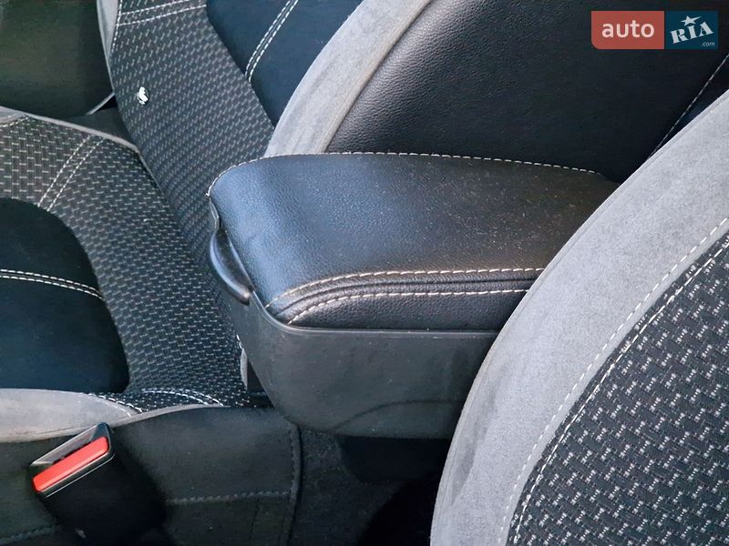 Фото Renault Captur з оголошення AUTO.RIA
