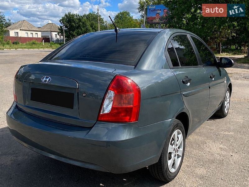 Фото Hyundai Accent з оголошення AUTO.RIA