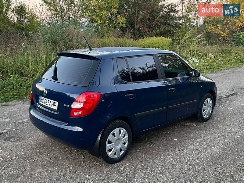 Фото Skoda Fabia з оголошення AUTO.RIA