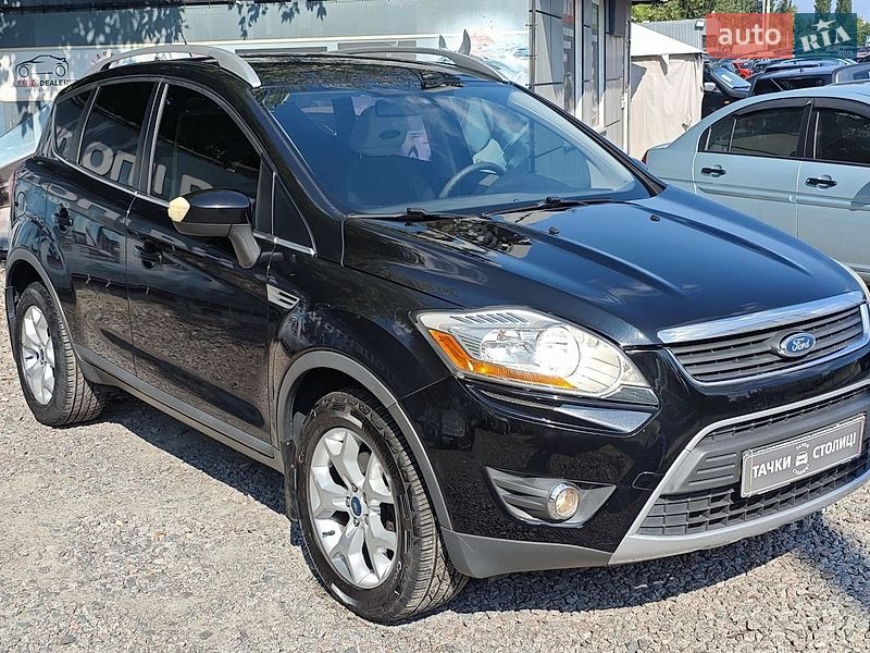 Фото Ford Kuga з оголошення AUTO.RIA
