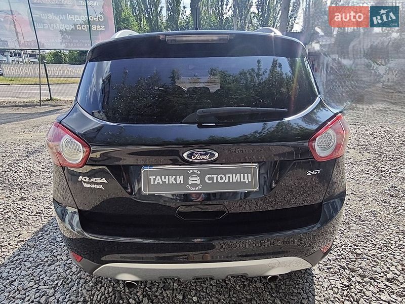 Фото Ford Kuga з оголошення AUTO.RIA