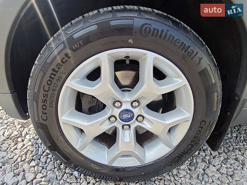 Фото Ford Kuga з оголошення AUTO.RIA