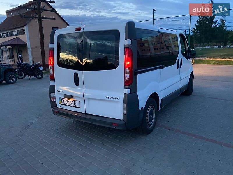 Фото Opel Vivaro з оголошення AUTO.RIA