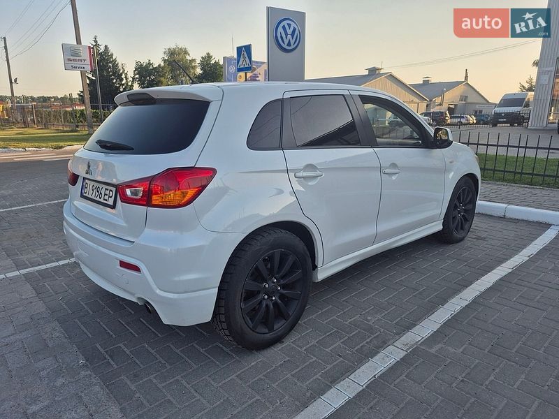 Фото Mitsubishi Outlander Sport з оголошення AUTO.RIA