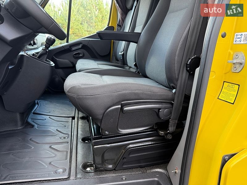 Фото Renault Master з оголошення AUTO.RIA