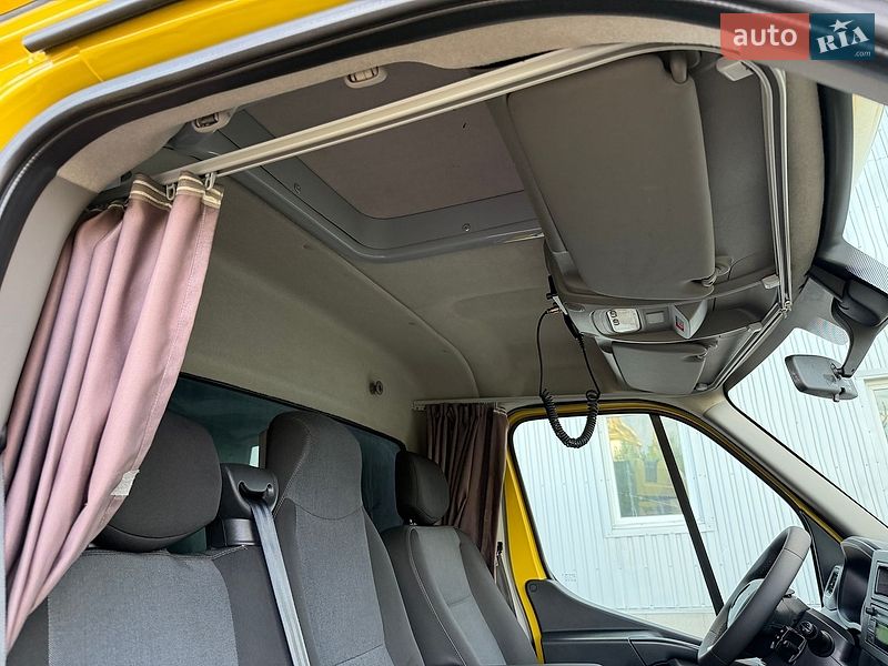 Фото Renault Master з оголошення AUTO.RIA
