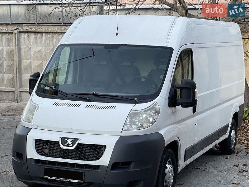 Фото Peugeot Boxer з оголошення AUTO.RIA