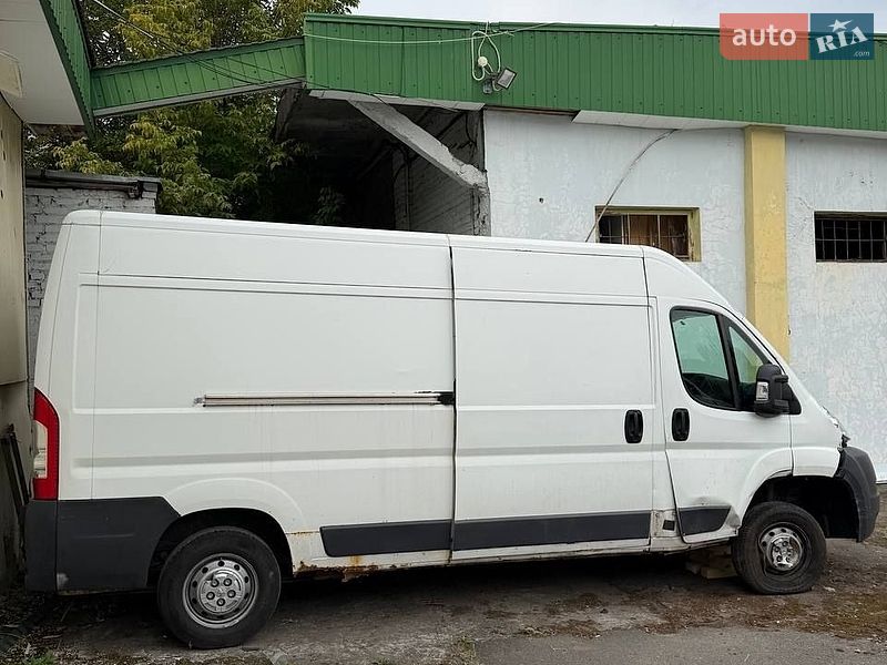 Фото Peugeot Boxer з оголошення AUTO.RIA