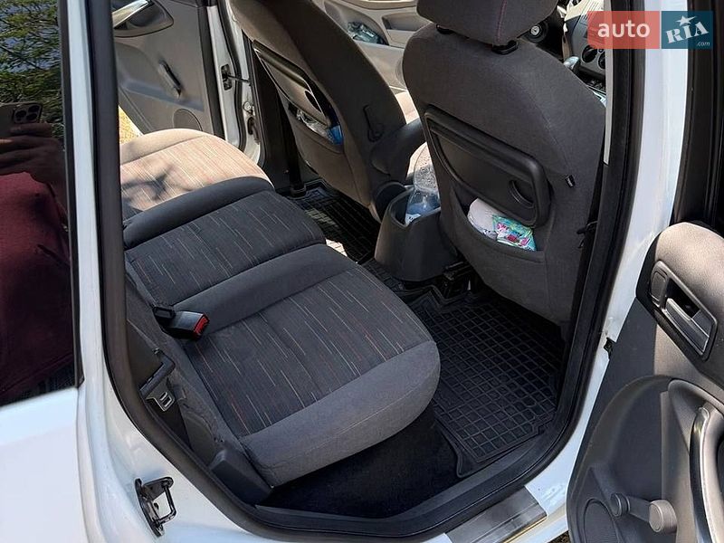 Фото Ford C-Max з оголошення AUTO.RIA
