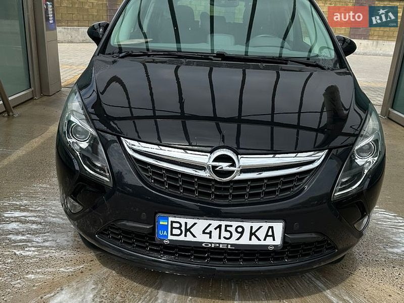 Фото Opel Zafira Tourer з оголошення AUTO.RIA