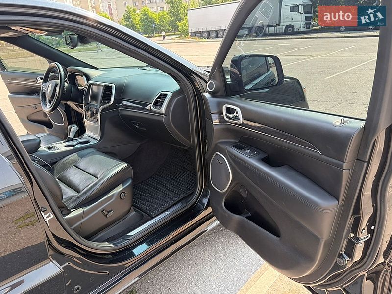 Фото Jeep Grand Cherokee з оголошення AUTO.RIA