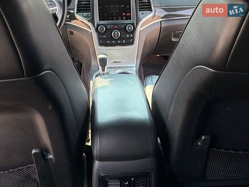 Фото Jeep Grand Cherokee з оголошення AUTO.RIA