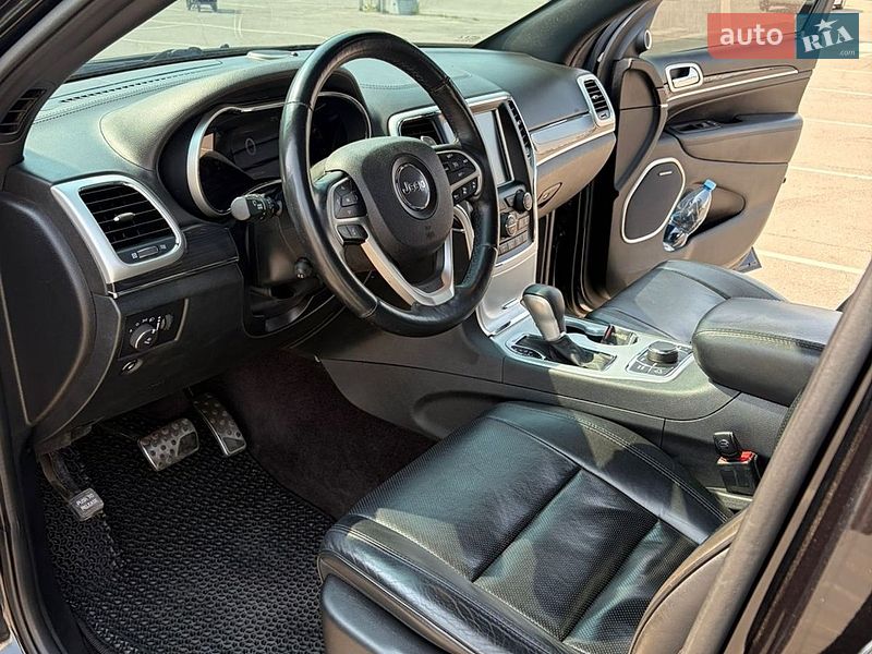 Фото Jeep Grand Cherokee з оголошення AUTO.RIA