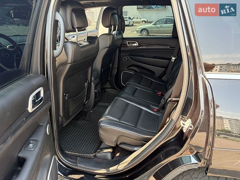 Фото Jeep Grand Cherokee з оголошення AUTO.RIA