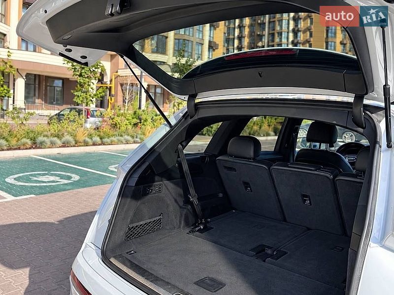 Фото Audi Q7 з оголошення AUTO.RIA