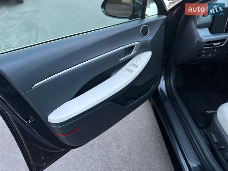 Фото Hyundai Sonata з оголошення AUTO.RIA