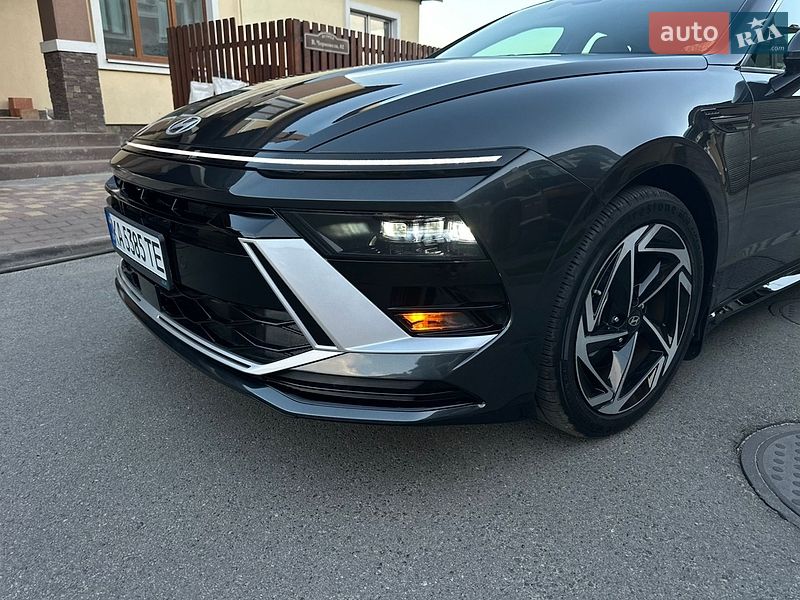 Фото Hyundai Sonata з оголошення AUTO.RIA