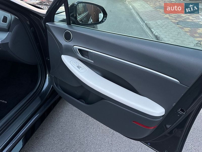 Фото Hyundai Sonata з оголошення AUTO.RIA
