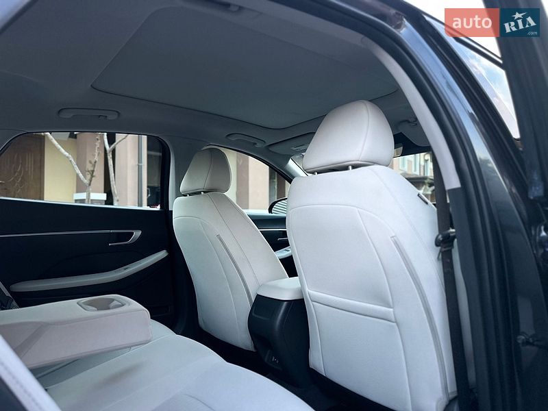 Фото Hyundai Sonata з оголошення AUTO.RIA