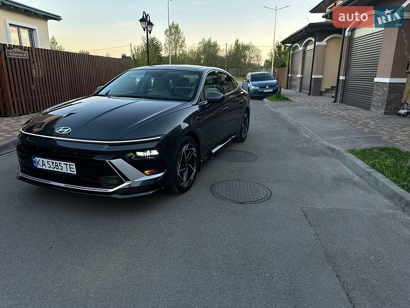 Фото Hyundai Sonata з оголошення AUTO.RIA