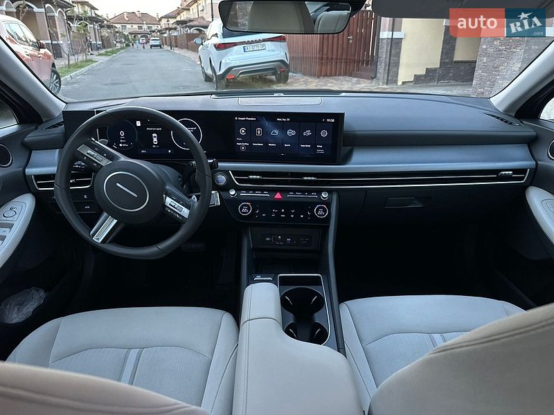 Фото Hyundai Sonata з оголошення AUTO.RIA