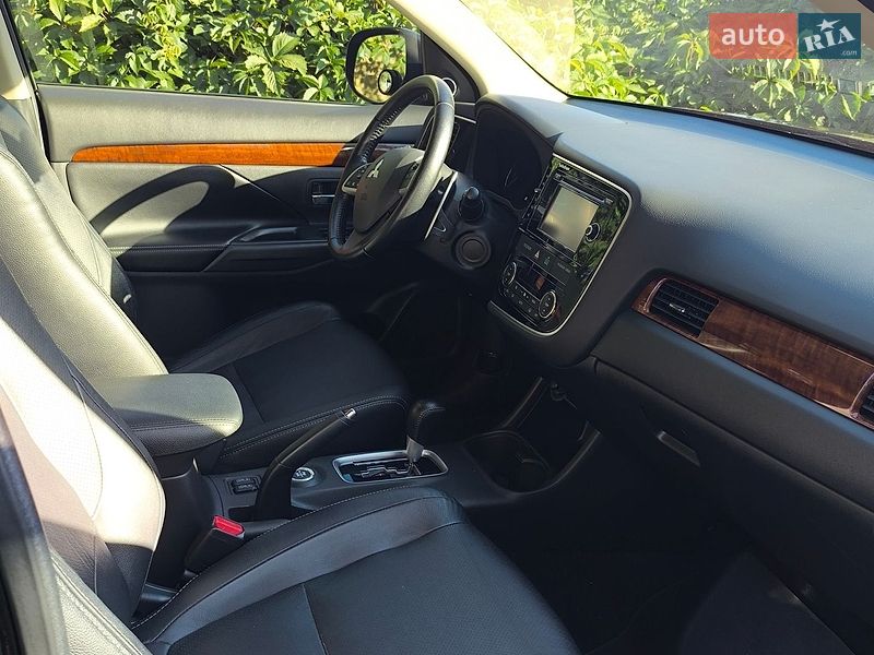 Фото Mitsubishi Outlander з оголошення AUTO.RIA