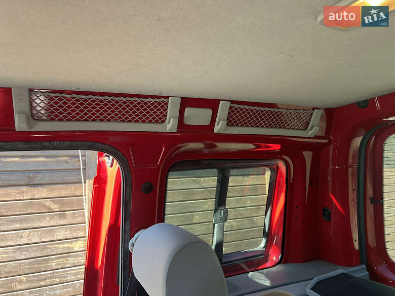 Фото Volkswagen Caddy з оголошення AUTO.RIA